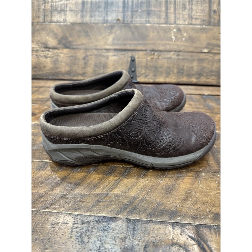 Merrell Woman's Performance footwear Clogs! Size 7.5 Faux Leather